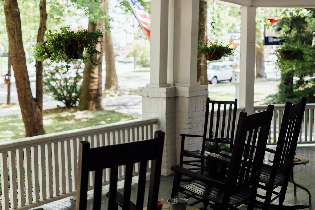 The Charleston Inn Hendersonville Nc Екстер'єр фото