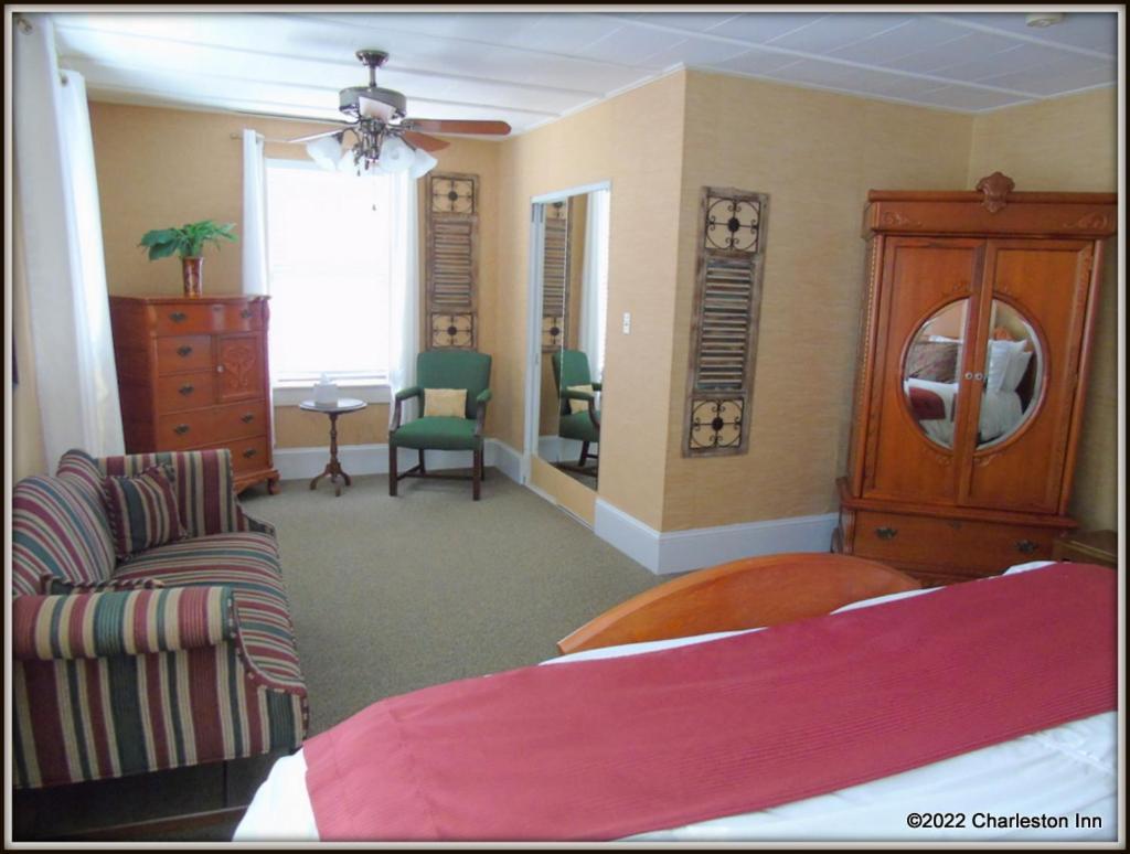 The Charleston Inn Hendersonville Nc Екстер'єр фото