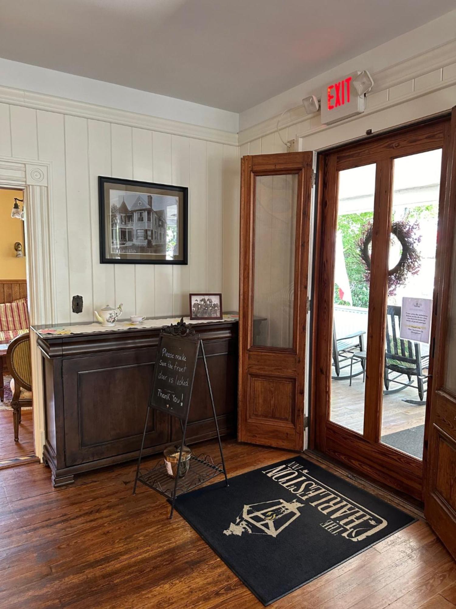 The Charleston Inn Hendersonville Nc Екстер'єр фото