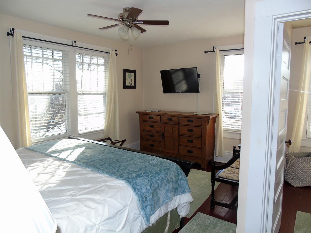 The Charleston Inn Hendersonville Nc Екстер'єр фото